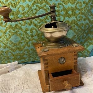 Vintage wooden hand crank coffee grinder